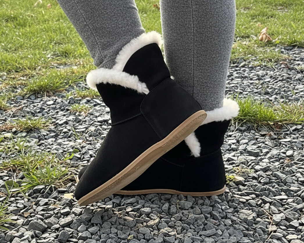 Noma / Black Suede & Sheepskin / Womens
