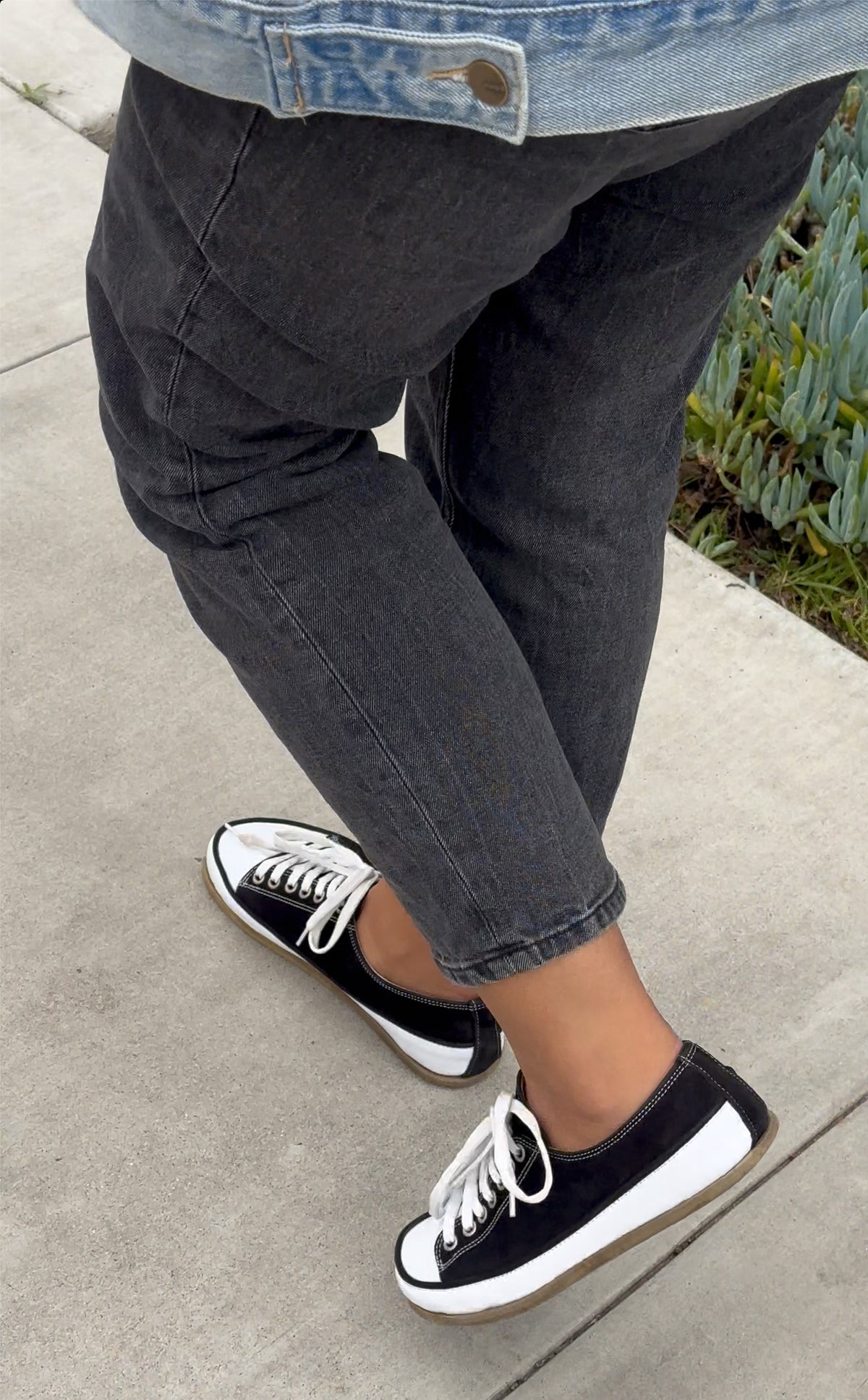 Arka Lo / Black Nubuck & Ivory Leather / Womens