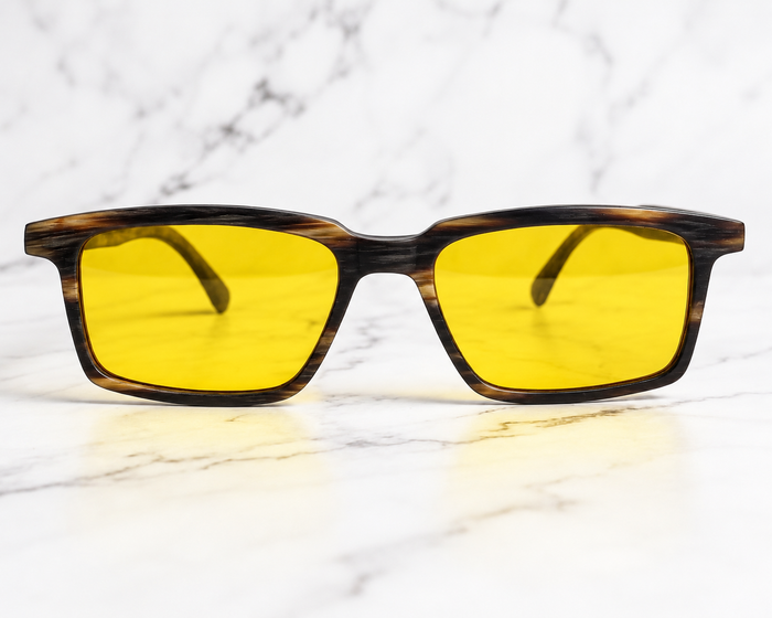 144 / Horn Dark Mix / Day Lens