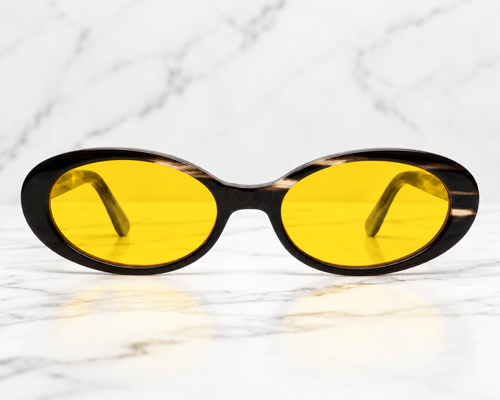 555 / Horn Dark Mix / Day Lens
