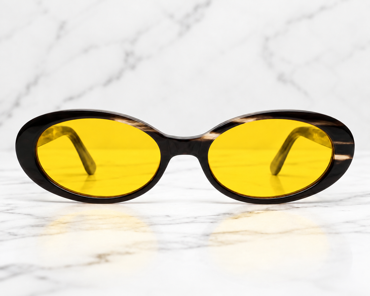 555 / Horn Dark Mix / Day Lens