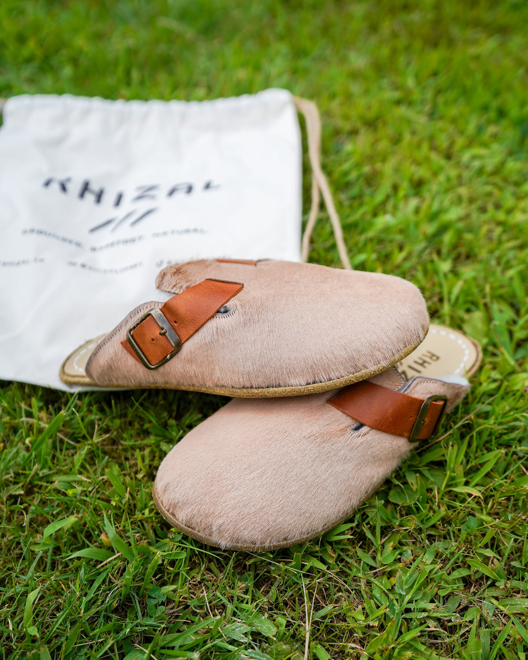 Kuyu / Cowhide & Sheepskin / Womens – RHIZAL