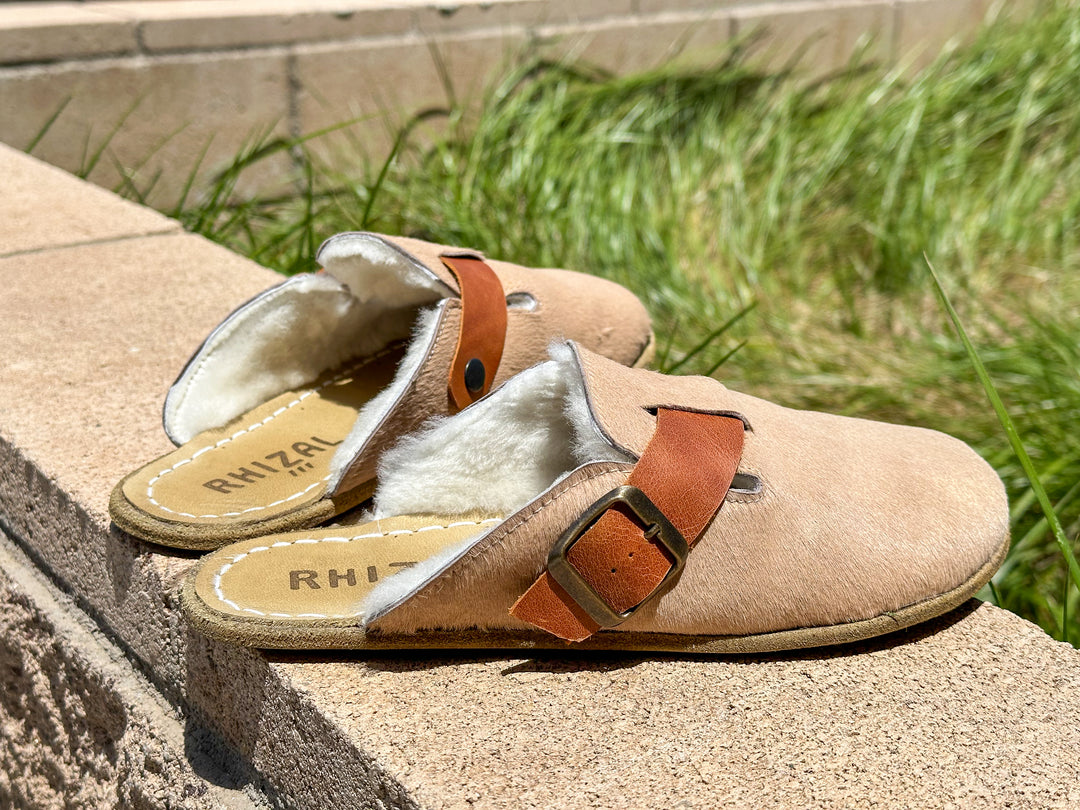 Kuyu / Cowhide & Sheepskin / Womens – RHIZAL