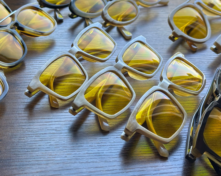 144 / Horn Light Mix / Day Lens