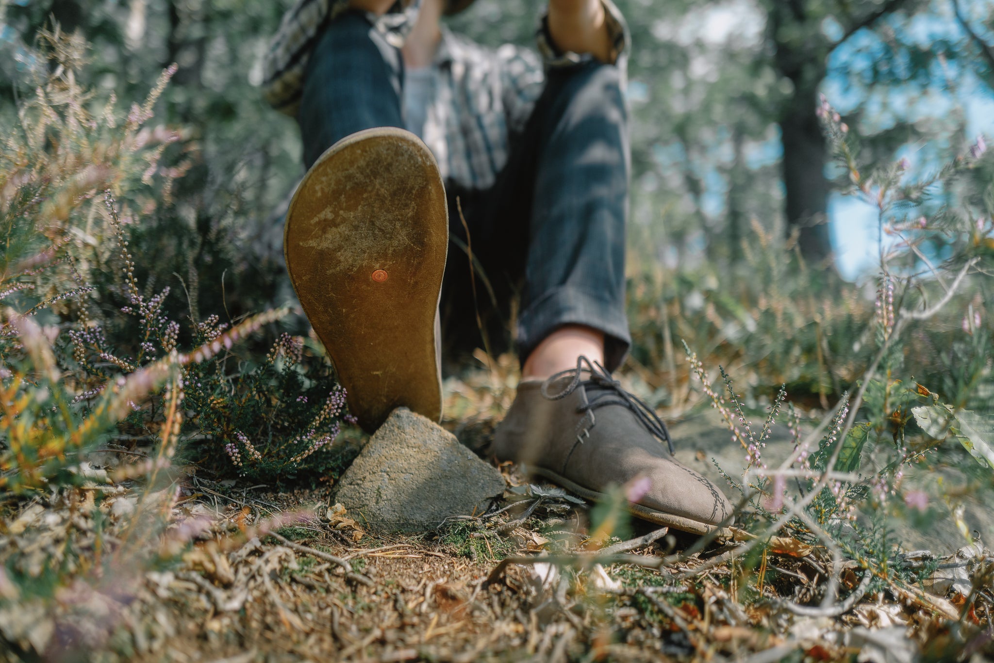 JORO Grounding Barefoot Chukka Mid Desert Boot – RHIZAL