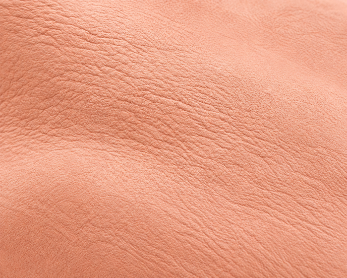 Undyed vegetable-tanned Leather